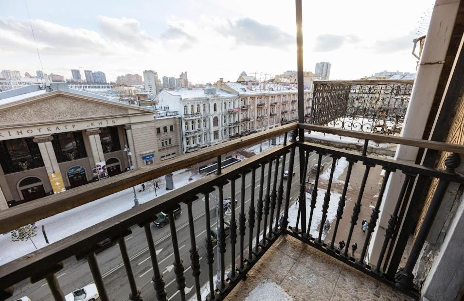 Apartment Arena City 911 Kyiv Exterior foto