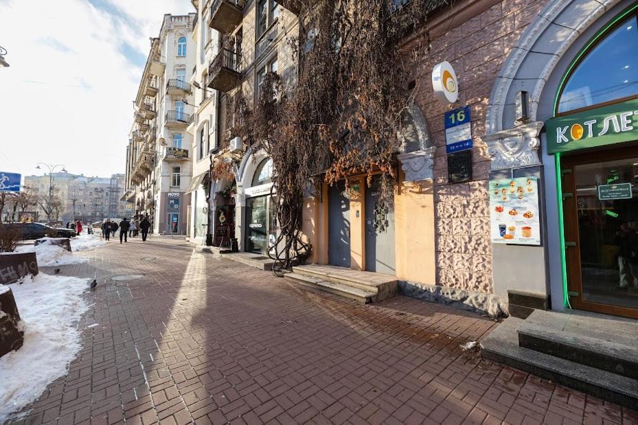 Apartment Arena City 911 Kyiv Exterior foto
